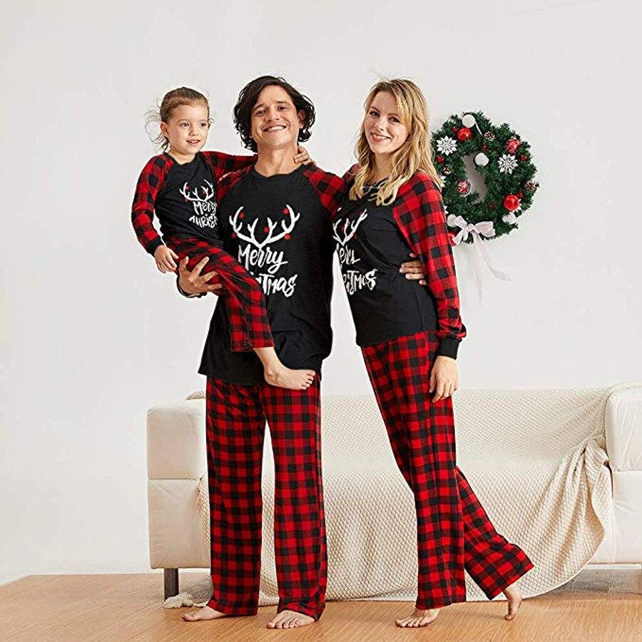 Pyjama Combinaison Noël Famille