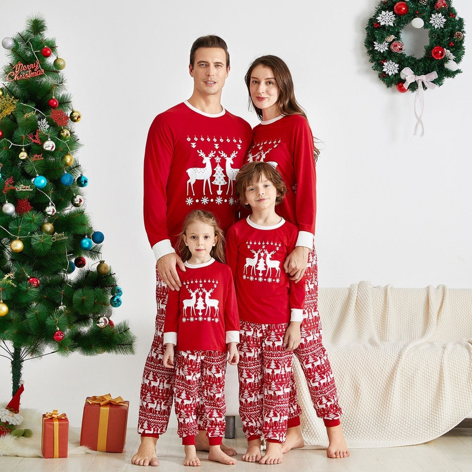 Pyjamas de Noël assortis en famille pour Noël